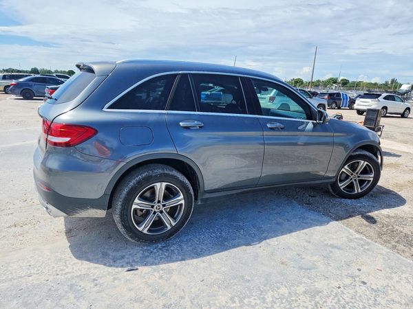 2018 MERCEDES-BENZ GLC GLC300