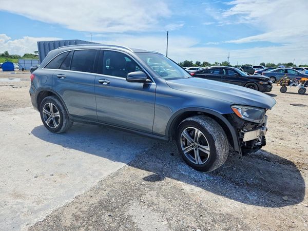 2018 MERCEDES-BENZ GLC GLC300