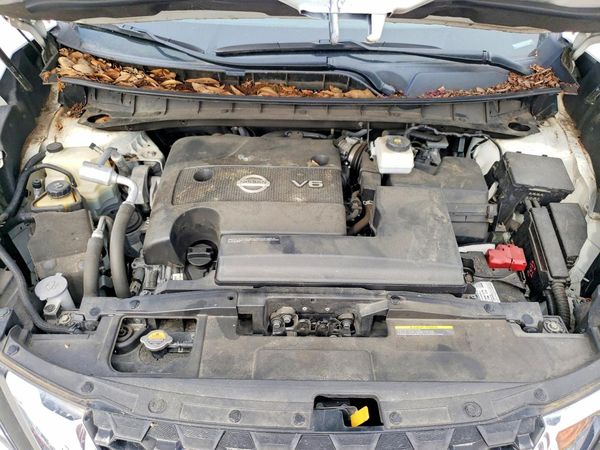 2019 NISSAN MURANO — Engine bay