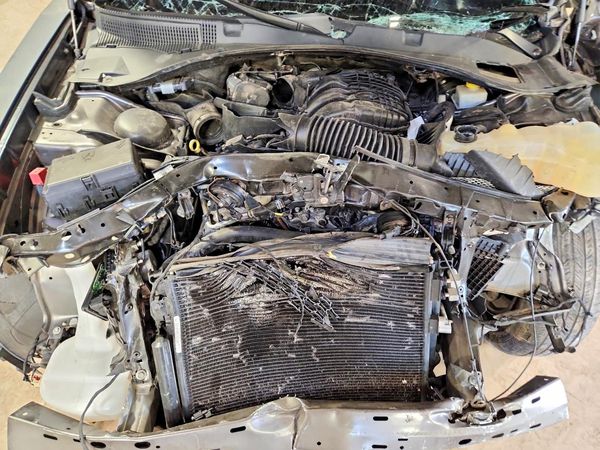 2022 DODGE CHARGER SXT — Engine bay