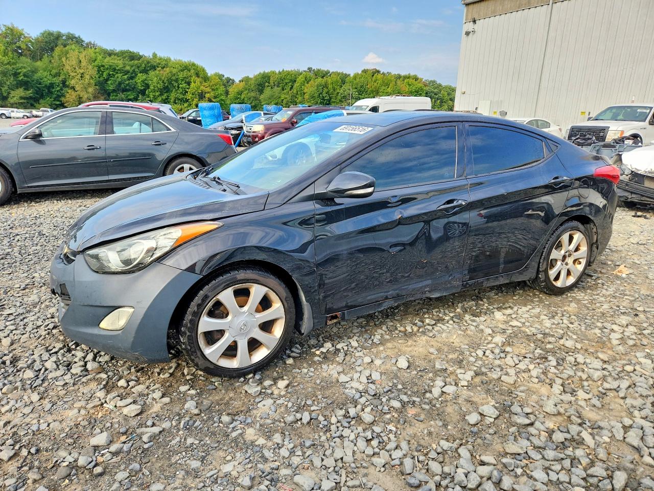 2013 HYUNDAI ELANTRA — Front 3/4
