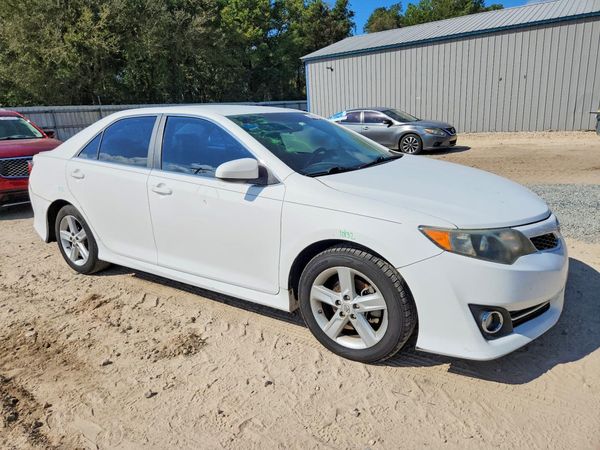 2012 TOYOTA CAMRY — Passenger 3/4