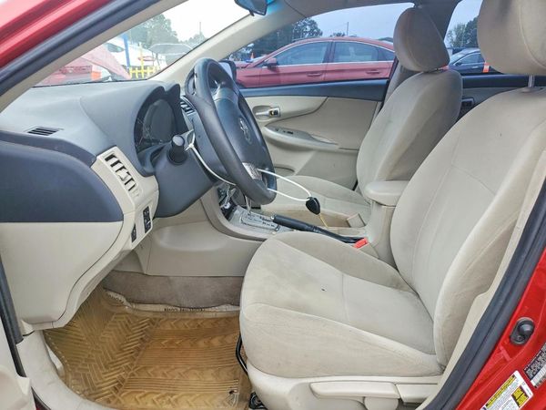 2012 TOYOTA COROLLA — DENT