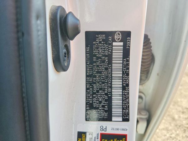 2012 TOYOTA CAMRY — VINS