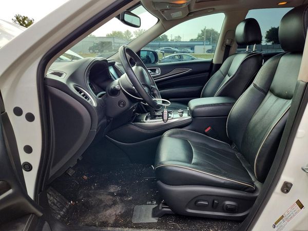 2018 INFINITI QX60 — DENT