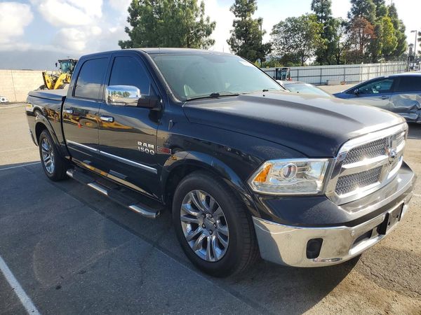 2015 RAM 1500 Longhorn — Passenger 3/4