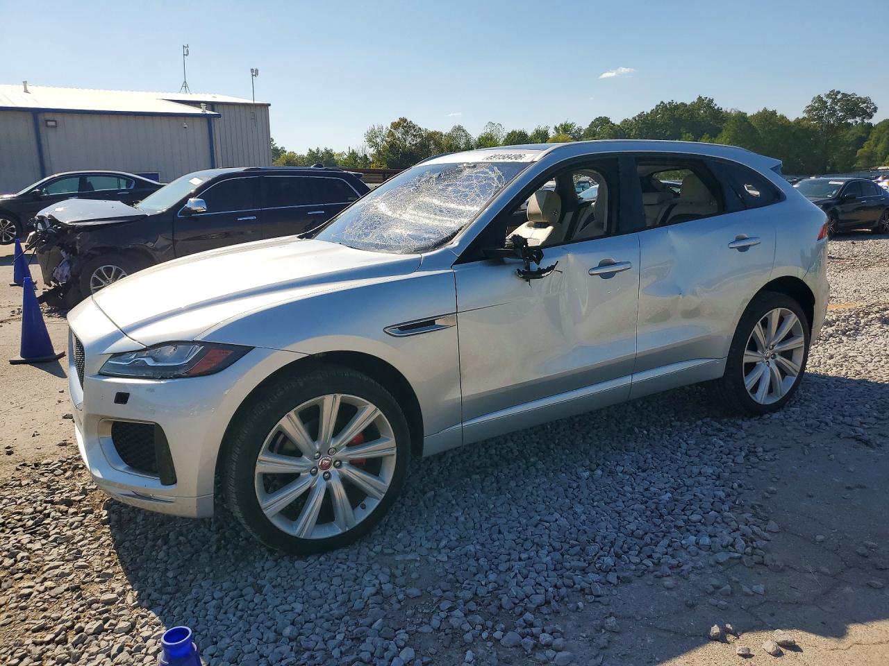 2019 JAGUAR F-PACE — Front 3/4