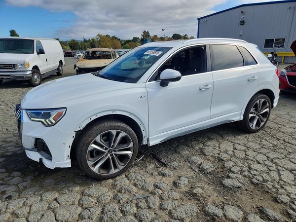 2020 AUDI Q3 — Front 3/4