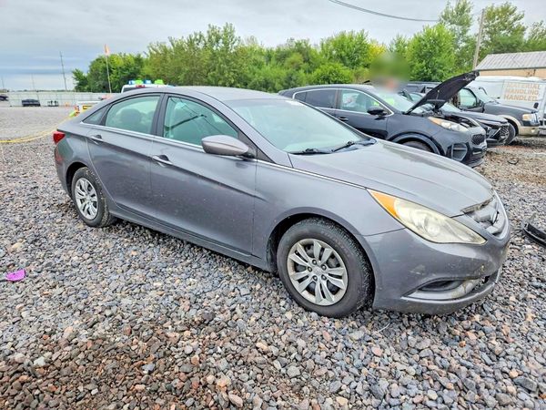 2012 HYUNDAI SONATA Middle-low level — Passenger 3/4