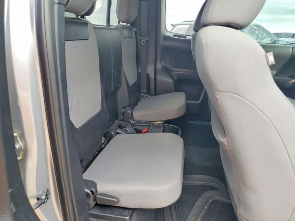2019 TOYOTA TACOMA SR5