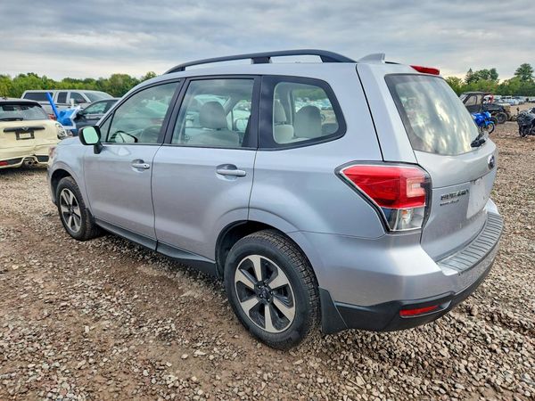 2018 SUBARU FORESTER Base P