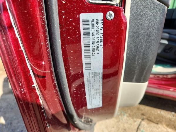 2020 CHRYSLER PACIFICA Touring L — VINS