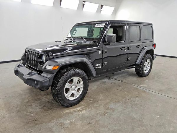 2019 JEEP WRANGLER UNLIMITED — Front 3/4