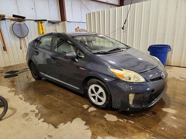 2014 TOYOTA PRIUS