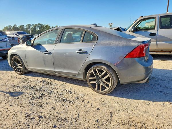 2017 VOLVO S60 Dynamic — DSRA