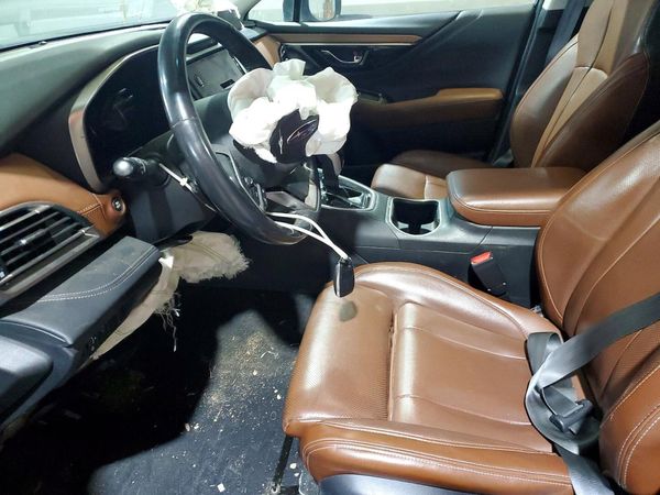 2021 SUBARU OUTBACK — DENT