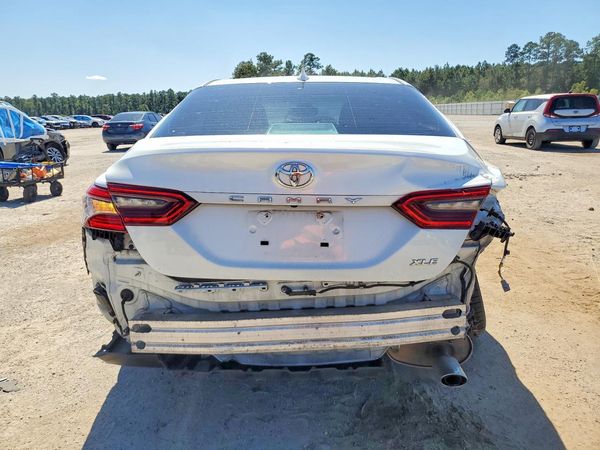 2022 TOYOTA CAMRY XLE — DIRR