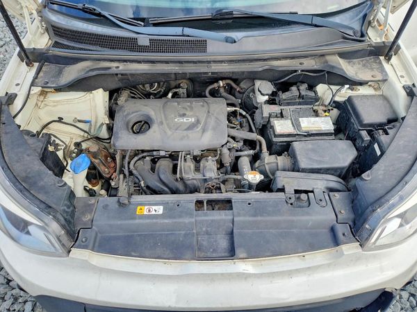 2018 KIA SOUL — Engine bay