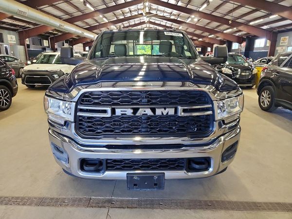 2024 RAM 3500 REG CAB CHASSIS 4X4