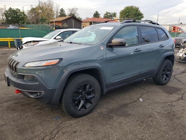 2015 JEEP CHEROKEE — DSFA — Front 3/4