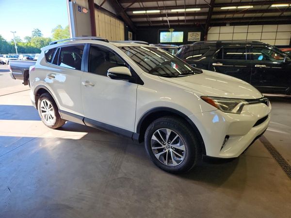 2018 TOYOTA RAV4 LE Plus/XLE