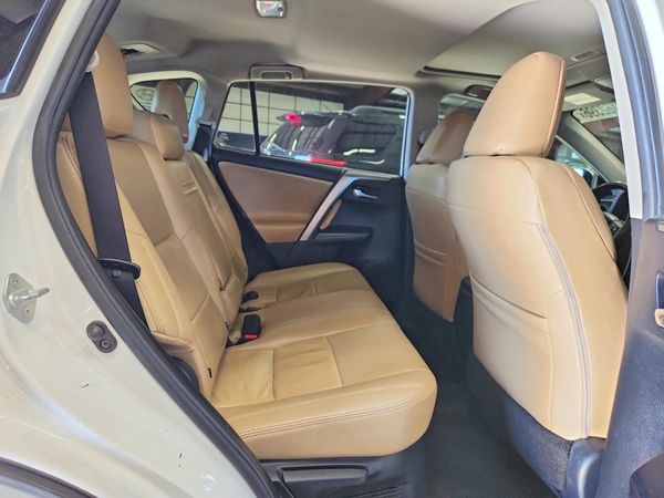 2018 TOYOTA RAV4 LE Plus/XLE