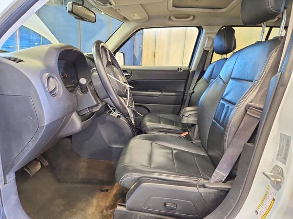 2017 JEEP PATRIOT Latitude — DENT