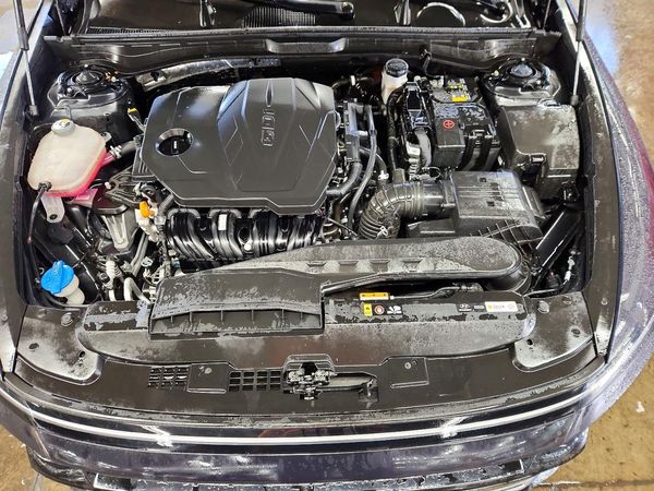 2025 HYUNDAI SONATA SEL — Engine bay