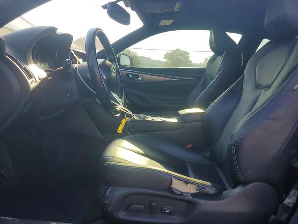 2017 INFINITI Q60 — DENT