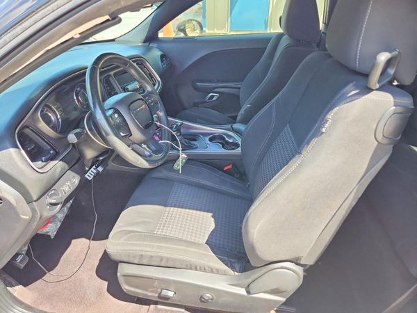 2016 DODGE CHALLENGER — DENT