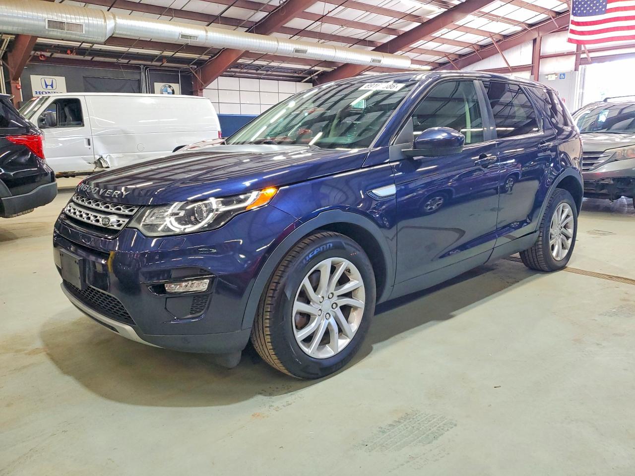 2016 LAND ROVER DISCOVERY HSE — Front 3/4