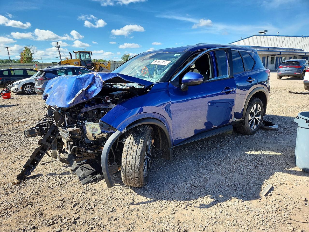 2023 NISSAN ROGUE SV — Front 3/4