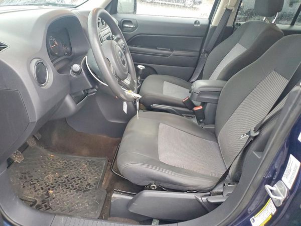 2014 JEEP PATRIOT Sport — DENT