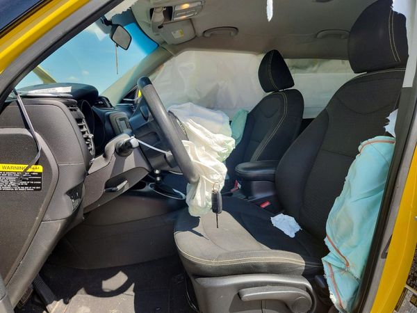 2014 KIA SOUL — DENT
