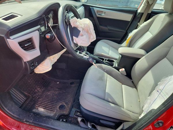 2016 TOYOTA COROLLA L/LE — DENT