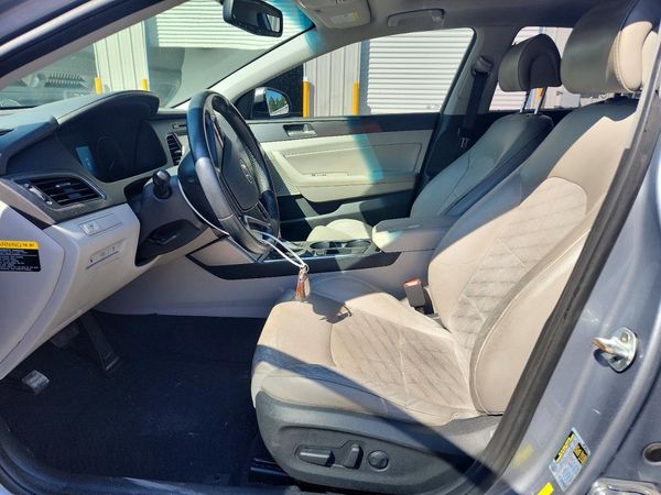 2017 HYUNDAI SONATA — DENT