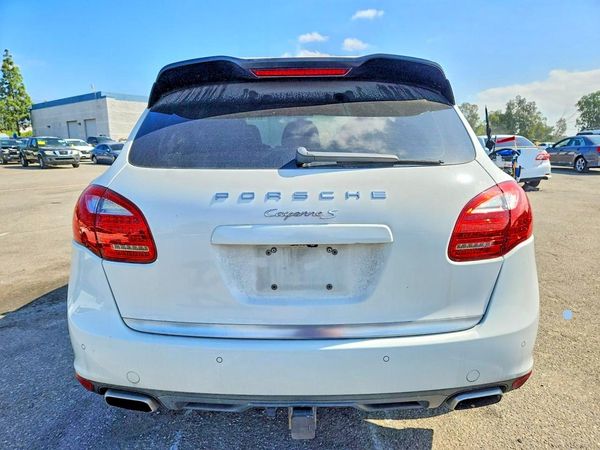 2014 PORSCHE CAYENNE — DIRR