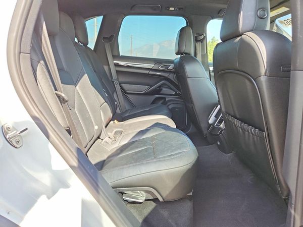 2014 PORSCHE CAYENNE — PSRS