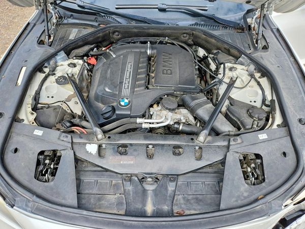 2013 BMW 740 — Engine bay