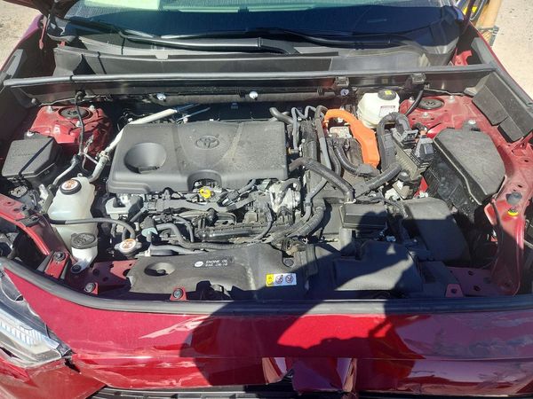 2025 TOYOTA RAV4 — Engine bay