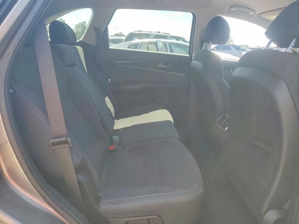 2018 KIA SORENTO L, LX