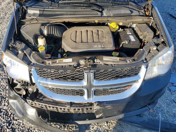 2017 DODGE GRAND CARAVAN — Engine bay