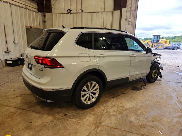 2018 VOLKSWAGEN TIGUAN SE, 4Motion SEL — PSRA