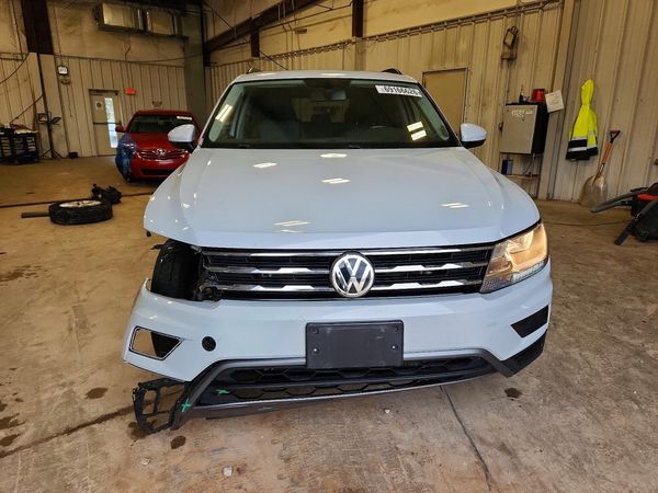 2018 VOLKSWAGEN TIGUAN SE, 4Motion SEL — DIRF