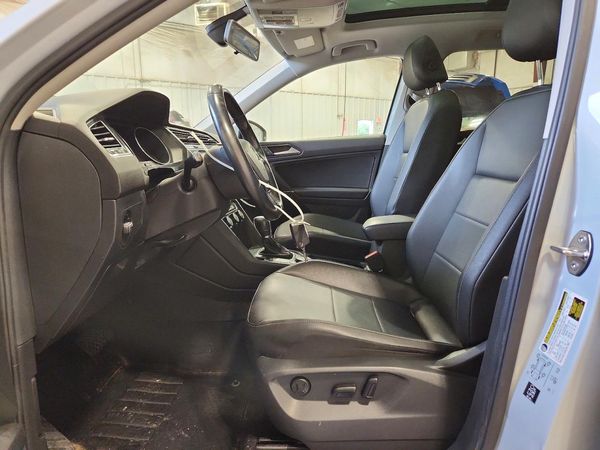 2018 VOLKSWAGEN TIGUAN SE, 4Motion SEL — DENT