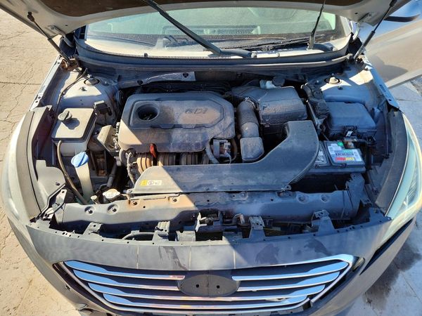 2016 HYUNDAI SONATA — Engine bay