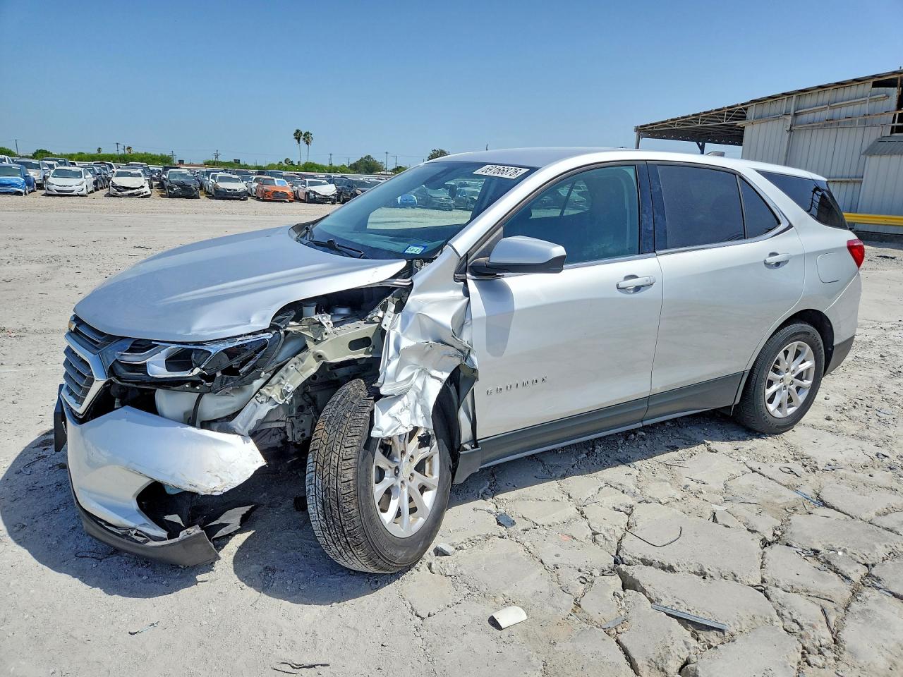 2020 CHEVROLET EQUINOX LT (1LT) — Front 3/4