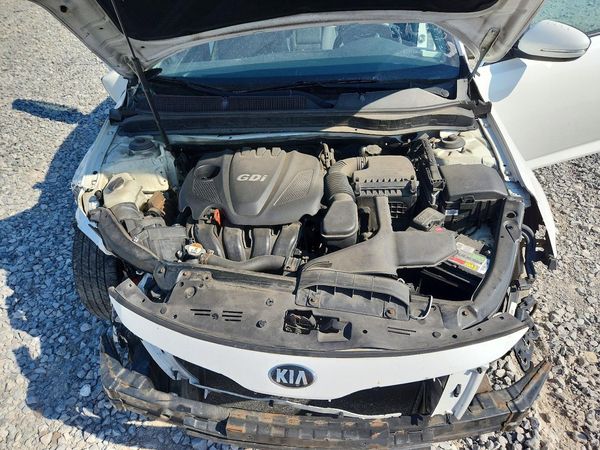 2015 KIA OPTIMA — Engine bay