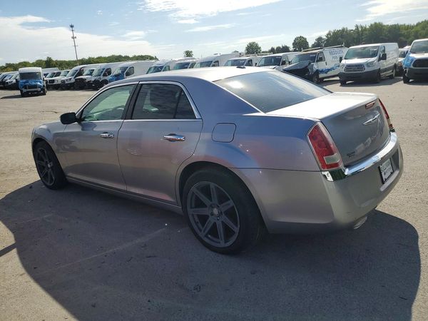 2013 CHRYSLER 300 Base/Limited