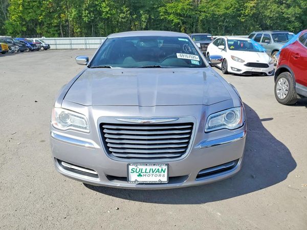 2013 CHRYSLER 300 Base/Limited